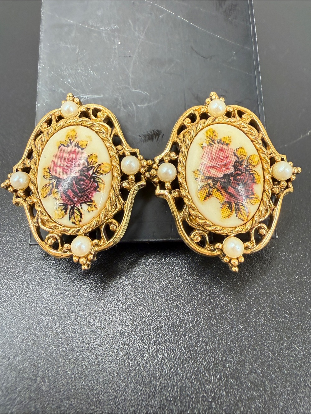 Vintage-Style Gold Floral Cameo Clip Earrings with Pearls - Pink Rose